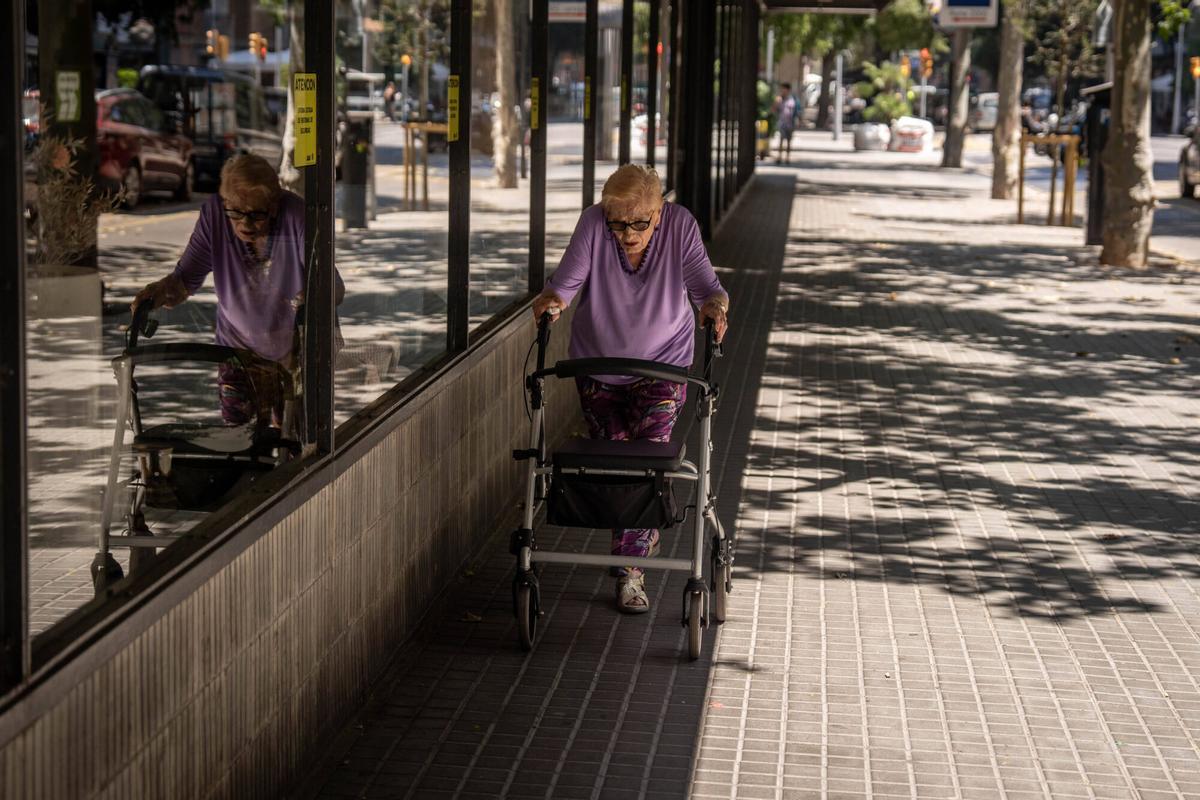 Gairebé un milió de veïns de l’àrea metropolitana de Barcelona pateixen exposició extrema a la calor però no tenen diners per afrontar-lo