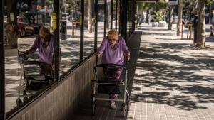 Gairebé un milió de veïns de l’àrea metropolitana de Barcelona pateixen exposició extrema a la calor però no tenen diners per afrontar-lo