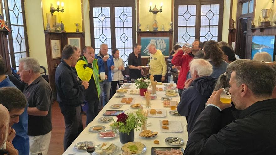 El Real Club de Regatas explota su vertiente social