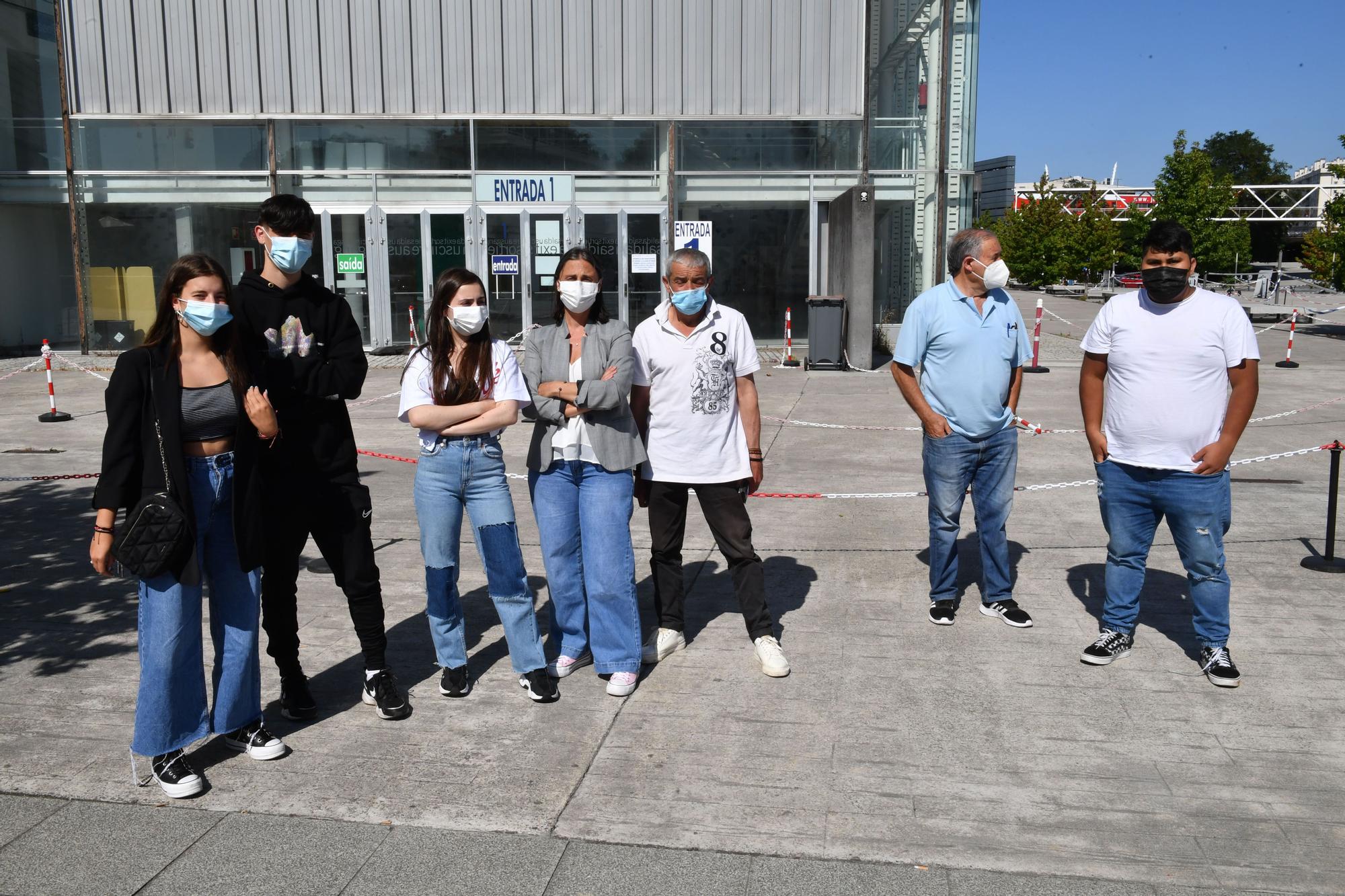 Arranca la vacunación de menores de 20 años en A Coruña