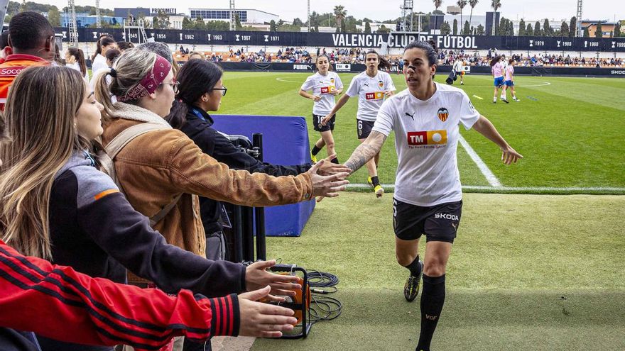 El desprecio político a la debacle del Valencia CF femenino