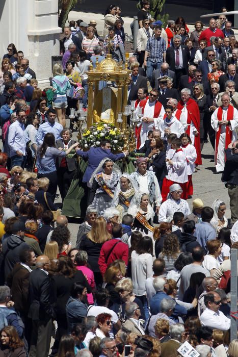 El Cristo del Grao recorre las calles de Poblats Marítims