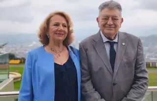 Luis Manuel Cabrero y Visitación Nava, "Abuelos del año" del Centro Asturiano