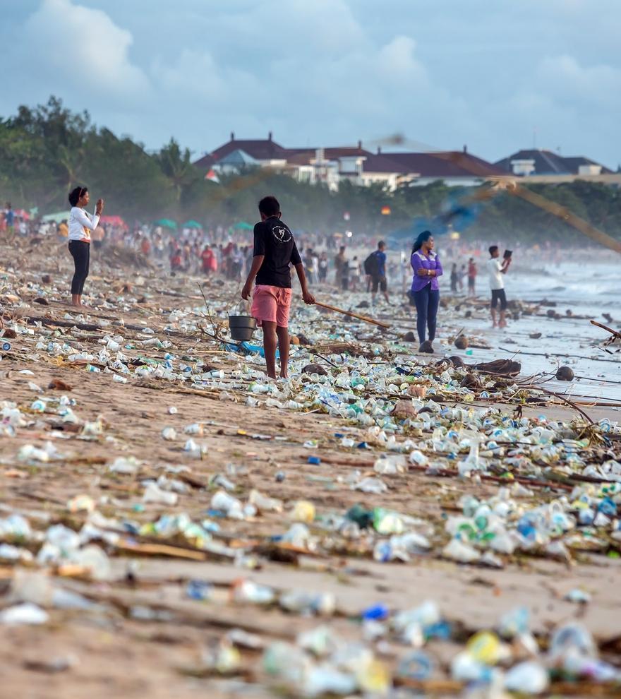 Estas son las principales empresas que están llenando de basura plástica el planeta