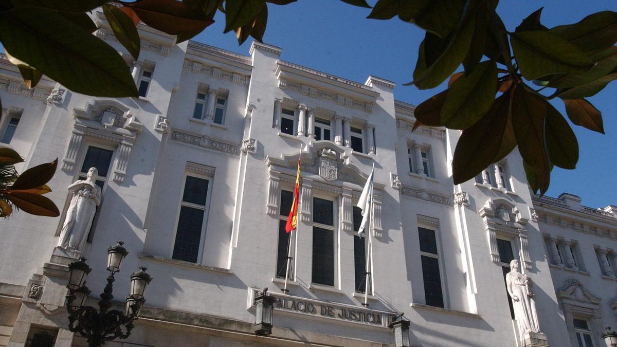 Fachada del Tribunal Superior de Xustiza de Galicia.