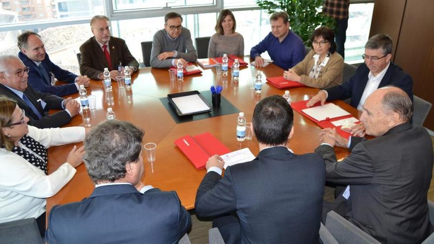 Climent citará este mes la Mesa del Azulejo tras un año ‘en blanco’