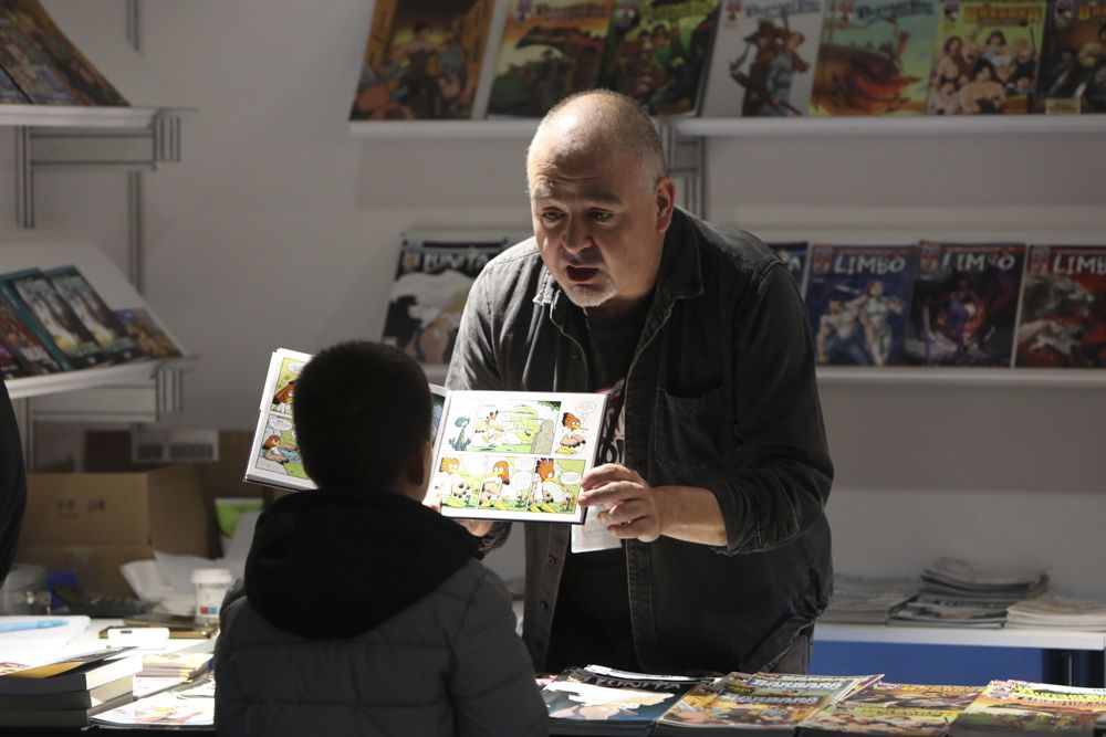 Arranca el festival del cómic Splash en el Casal Jove del Port de Sagunt.