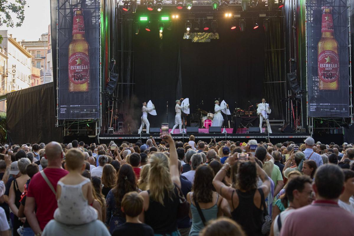 Les imatges del concert de Locomia al Festival Acústica