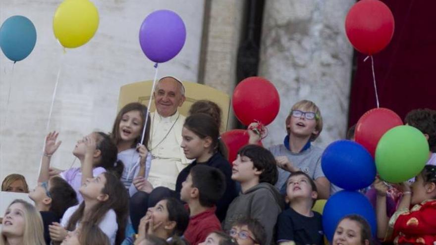 El Papa desoye los primeros embates de la vieja guardia