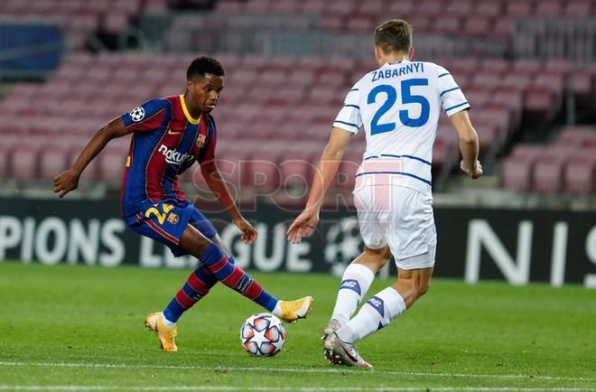 Imágenes del partido del FC barcelona ante el Dinamo de Kiev, de Liga de Campeones que se disputa en el Camp Nou.