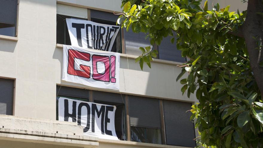 Un edificio okupado en Valencia.