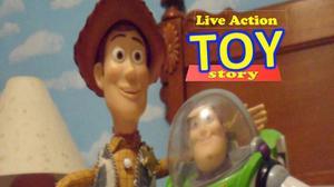 Trailer del ’Toy Story Project’ amb missatge en anglès dels directors.