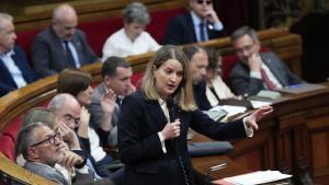 29/04/2026 La consellera de Derechos Sociales, Mónica Martínez Bravo, durante una sesión plenaria en el Parlament de Catalunya, a 29 de abril de 2026, en Barcelona, Catalunya (España). En el pleno del Parlament de Catalunya debate los dictámenes de los proyectos de ley de la Filmoteca de Catalunya y de medidas urgentes para el sector agrario y forestal. También se aborda la validación del decreto sobre prestaciones para la dependencia extrema. SOCIEDAD David Zorrakino - Europa Press