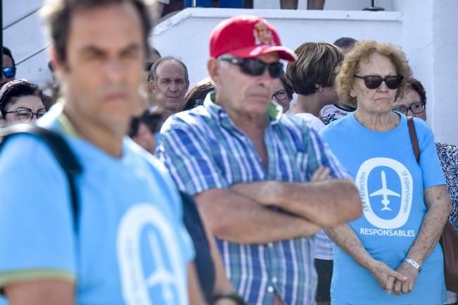 HOMENAJE VICTIMAS ACCIDENTE AVION AEROPUERTO ...