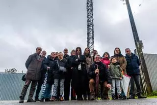 Vecinos de Aríns rechazan la colocación de una torreta cerca de varias casas