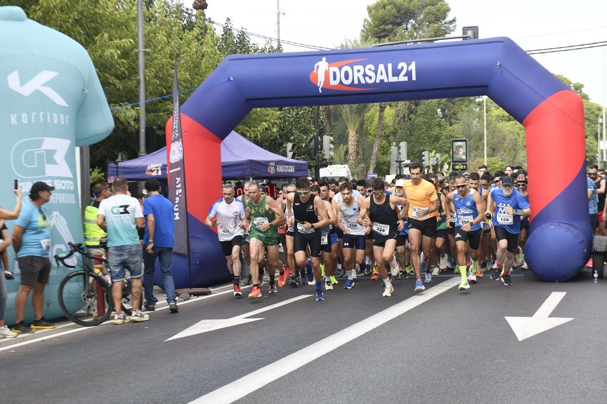 La carrera y marcha Solidaria Asteamur, en imágenes