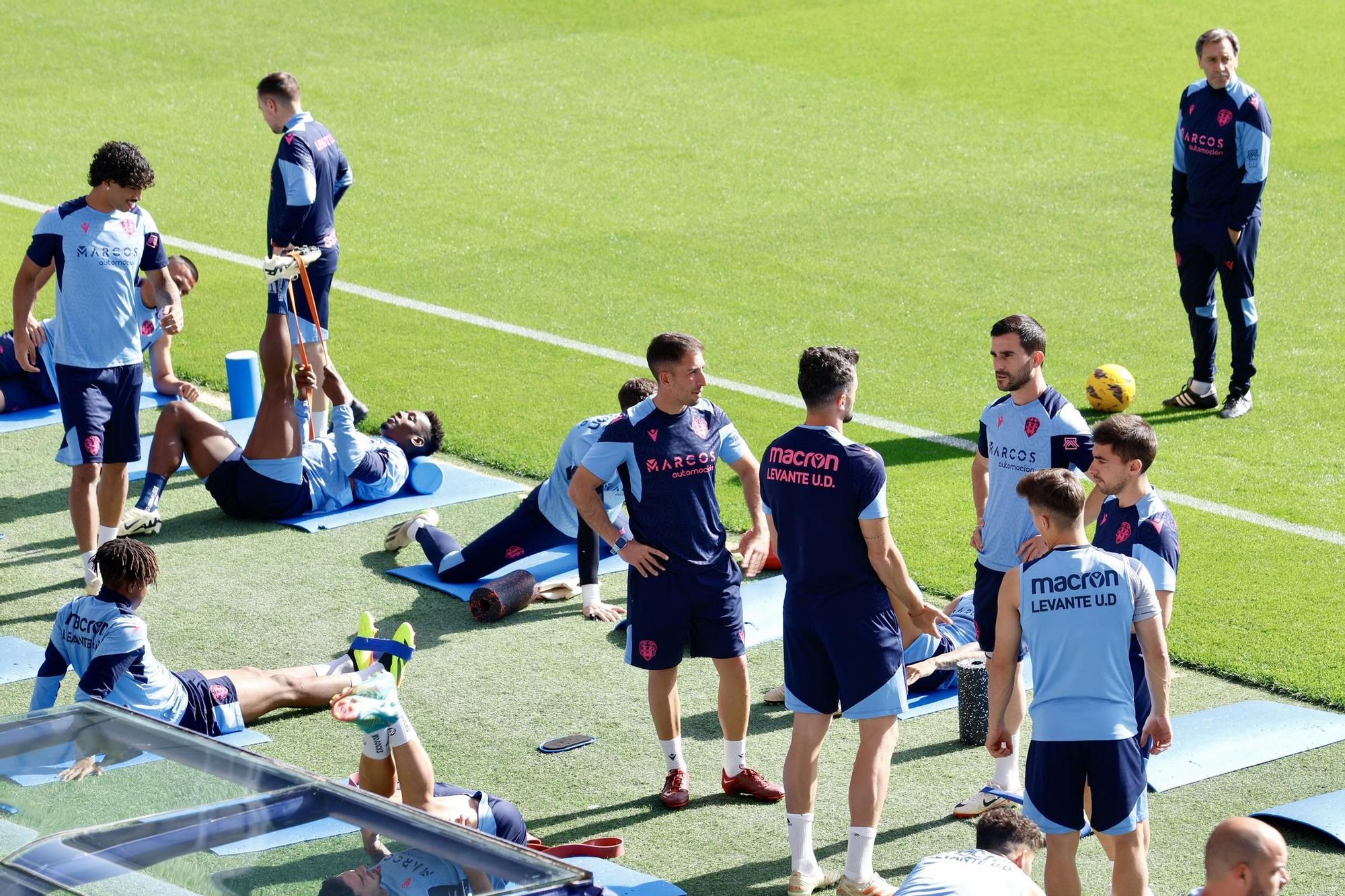 Última sesión de entrenamiento para el Levante antes de enfrentarse al Amorebieta