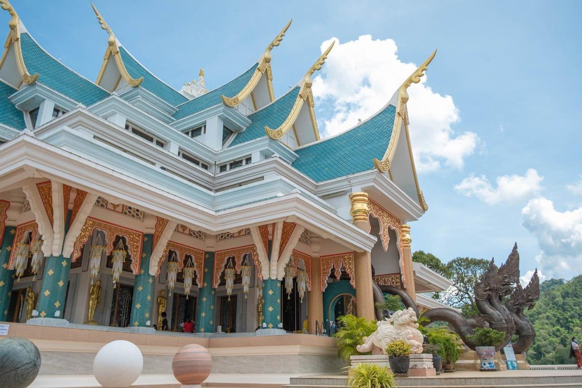 Wat Pa Phu Kon