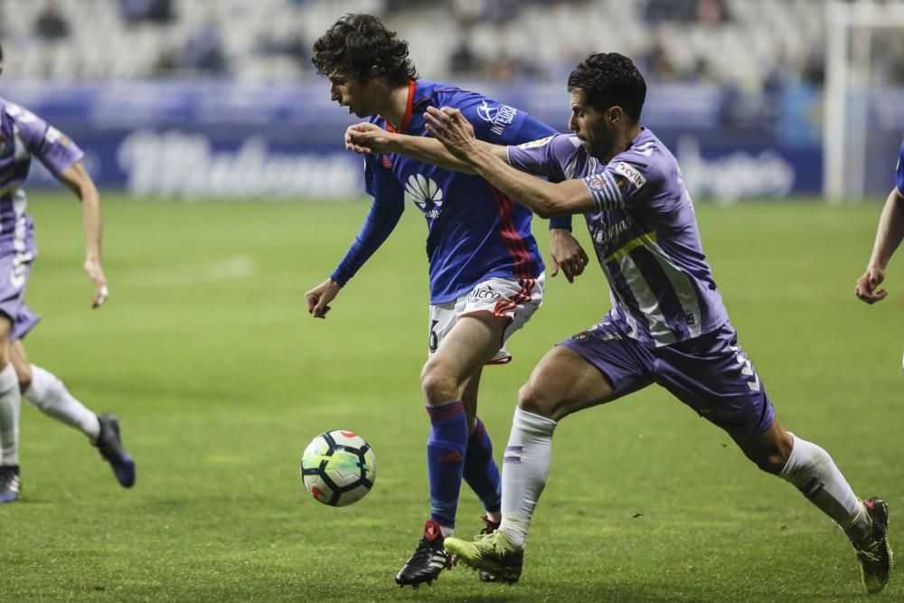 El partido entre el Real Oviedo y el Real Valladolid, en imágenes