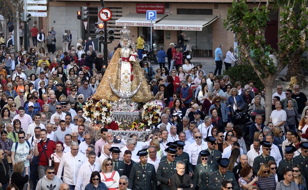 Murcia despide a la Fuensanta con flores y emoción