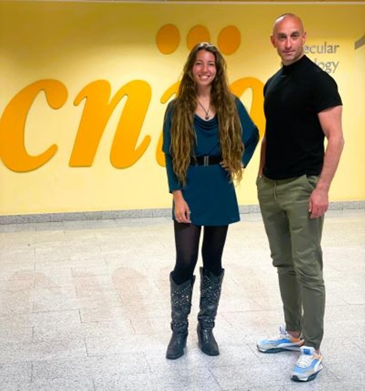 Irene Herranz y Nabil Djouder, los investigadores del CNIO que han liderado el estudio sobre el mecanismo que inicia el cáncer de colon Irene Herranz y Nabil Djouder, los investigadores del CNIO que han liderado el estudio sobre el mecanismo que inicia el cáncer de colon