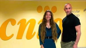Irene Herranz y Nabil Djouder, los investigadores del CNIO que han liderado el estudio sobre el mecanismo que inicia el cáncer de colon