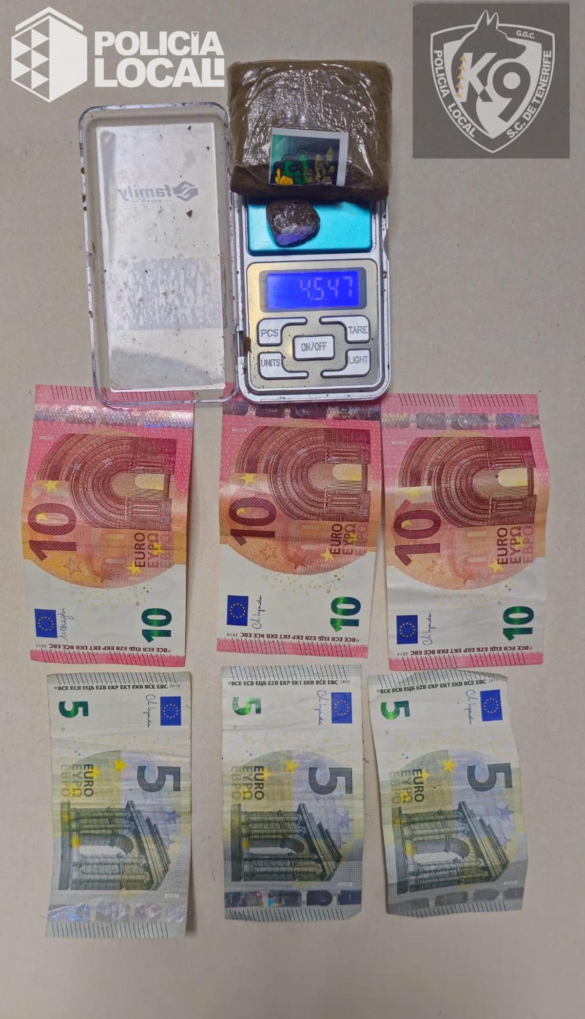 Dinero, droga y gramera requisados.
