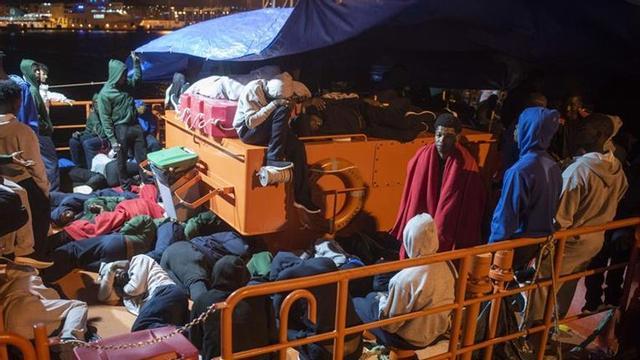 Salvamento Marítimo rescata a más de 750 inmigrantes en el Estrecho