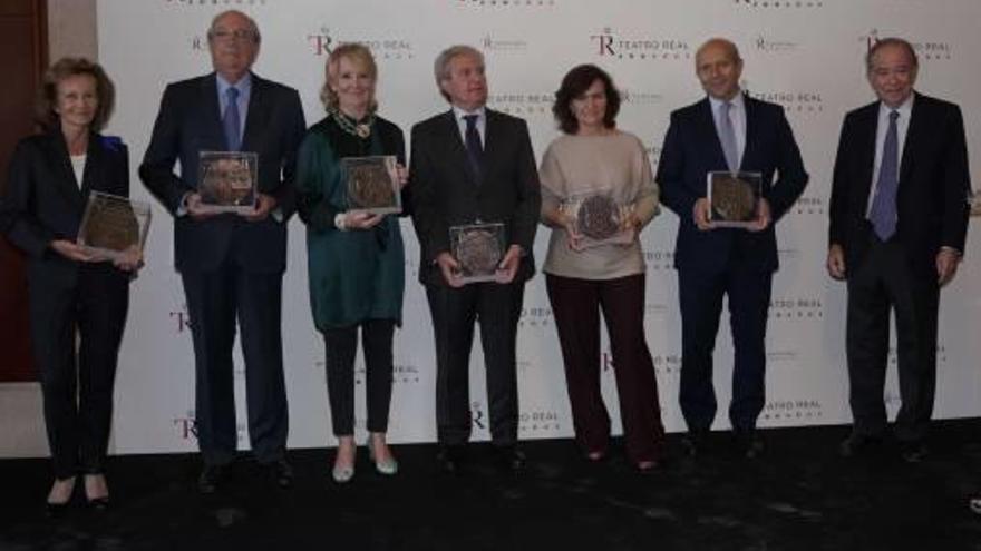 Carmen Calvo presidió la entrega de las medallas.