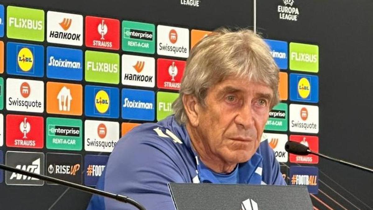 Manuel Pellegrini, en la rueda de prensa previa en el Spyros Louis entre Panathinaikos y Betis en la Europa League