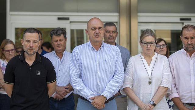 Ibiza se suma al minuto de silencio por las víctimas de Los Gallardos | CIE