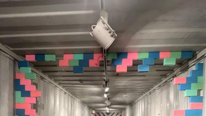 El museo enlatado expone el proyecto ‘RGB VAULT’. | SERVICIO ESPECIAL
