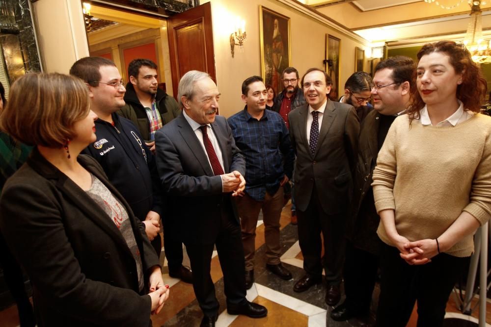 Recepción al Unión Financiera Oviedo en el Ayuntamiento tras ganar la Copa.