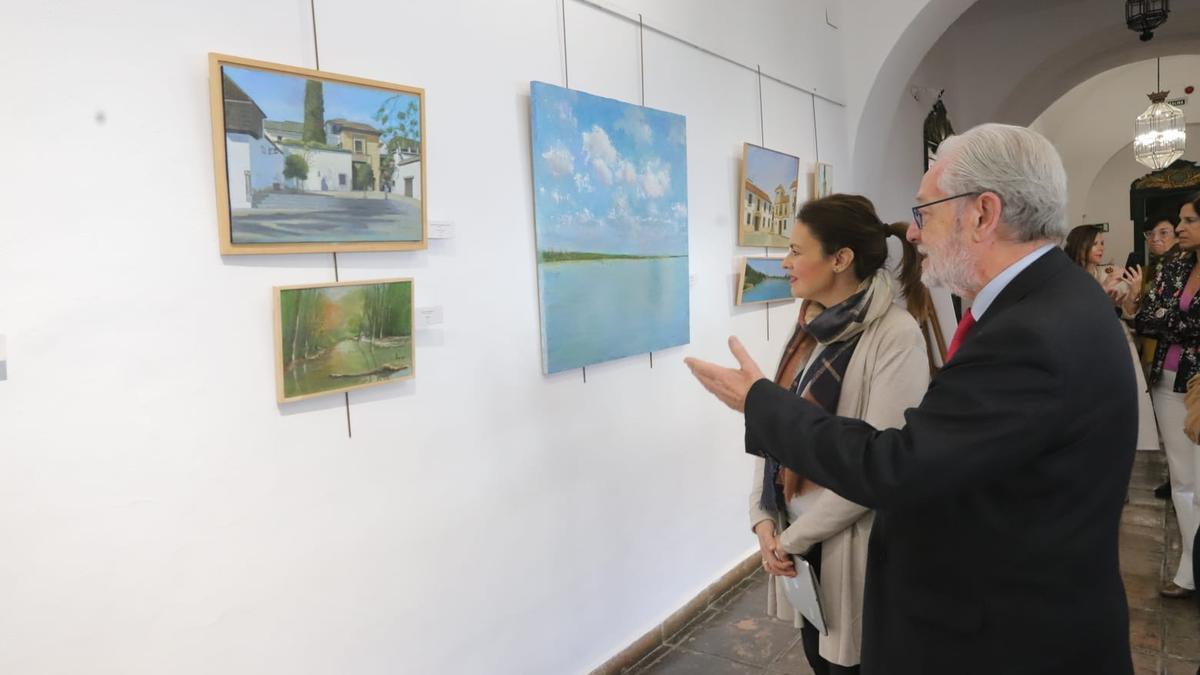 El pintor José María Puerta inaugura la muestra 'Paisajes Encontrados' en la Diputación de Córdoba