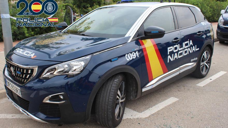 Hallan una persona fallecida a la que se le habría caído una estantería encima en Fuengirola