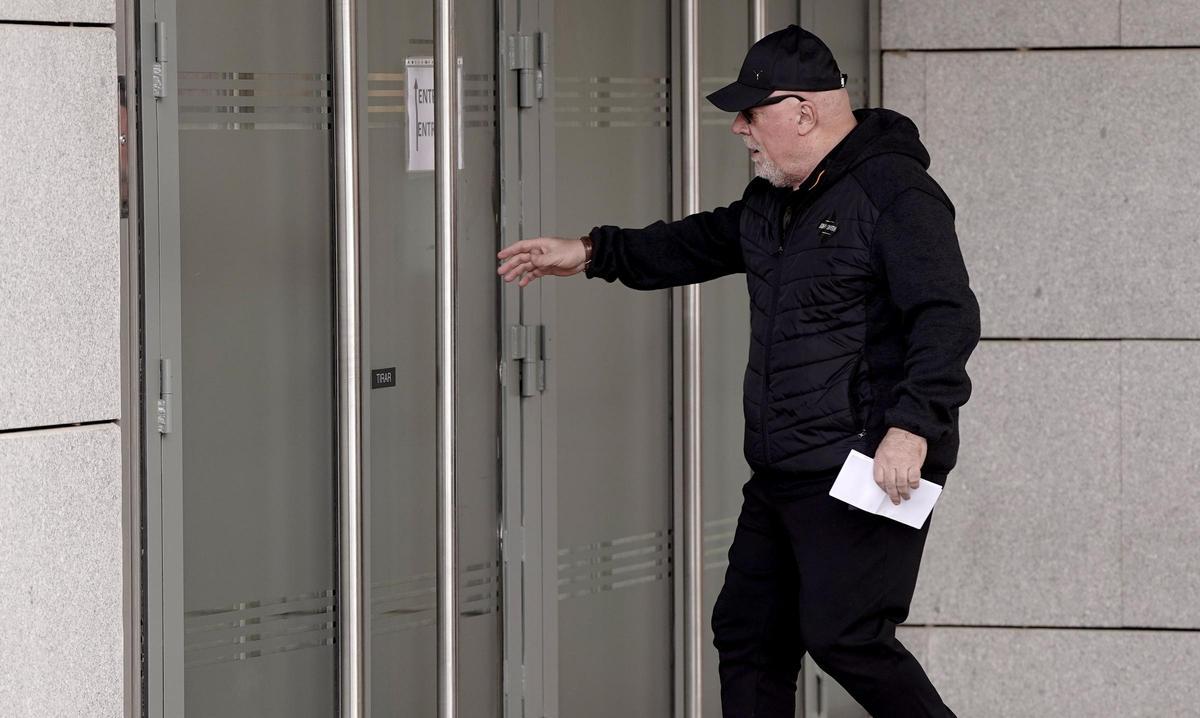 José Manuel Villarejo, a la llegada a la Audiencia Nacional donde se celebra el juicio a los Pujol.