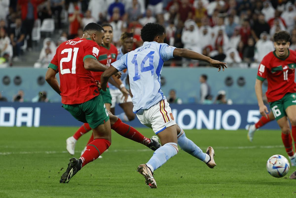 Balde, en una jugada del Marruecos-España.