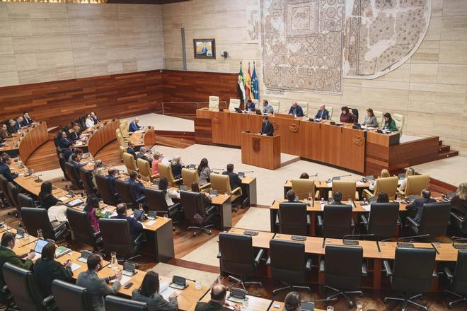 Extremadura: los presupuestos del Gobierno PP-Vox inician su camino hacia la votación del 30 de julio