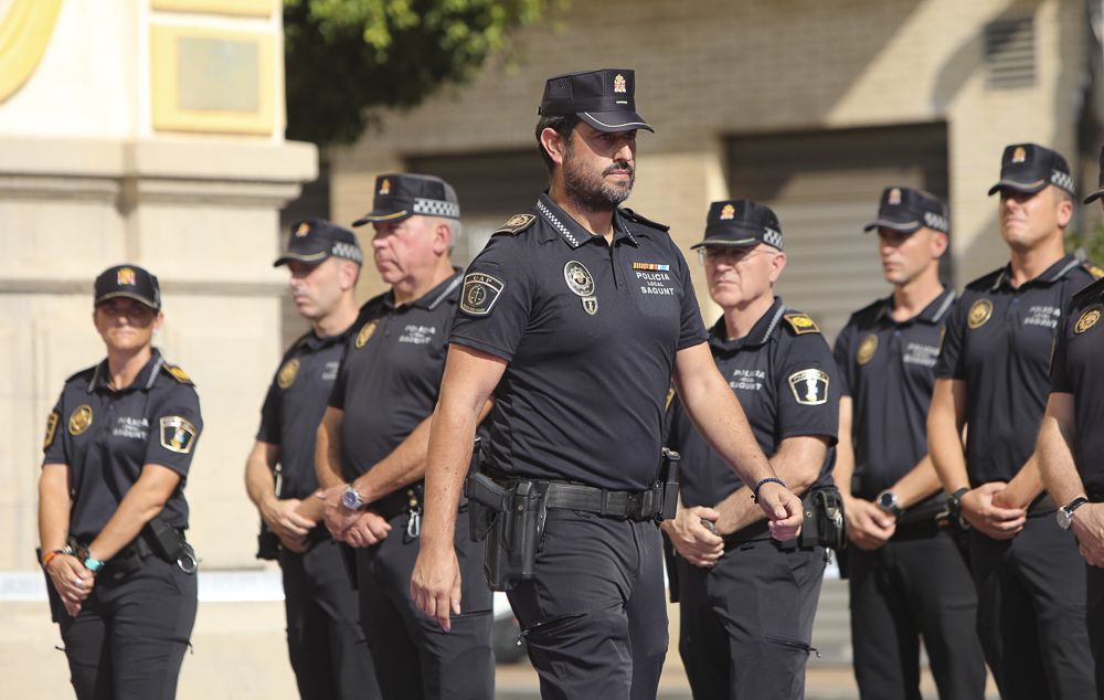 Así ha transcurrido el acto institucional de la Policía Local en el Port de Sagunt