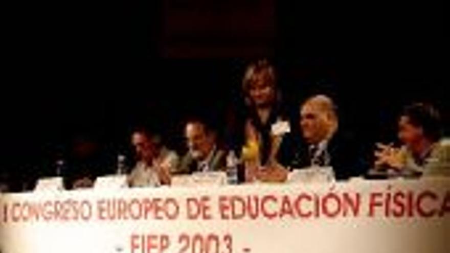 Expertos en educación físicageneran el debate en Cáceres