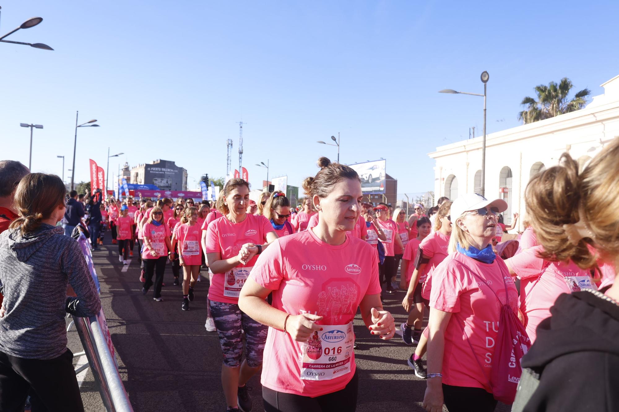 Búscate en la Carrera de la Mujer 2023 de València