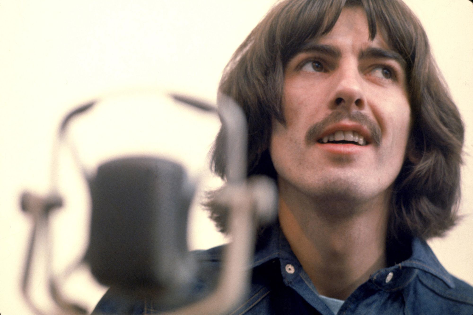 George Harrison, durante la grabación de 'Let it be', en 1969