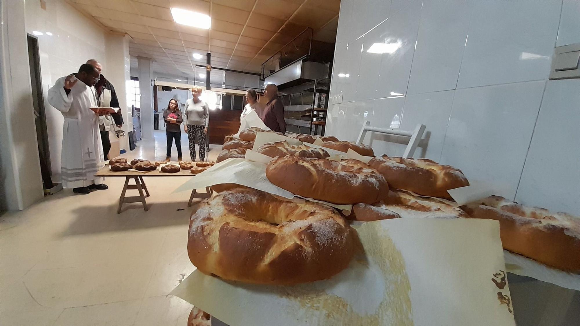 Bejís celebra la bendición de rollos de San Blas