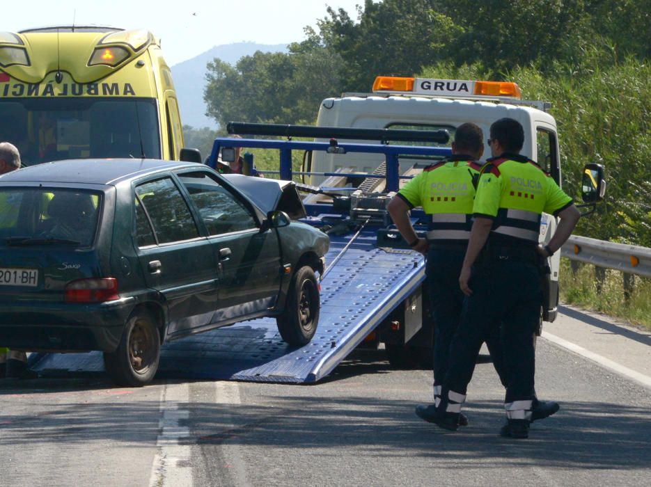 Accident de trànsit amb dos ferits a l''N-260 a Fi