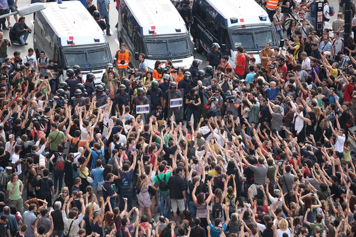 El desallotjament de la plaça de Catalunya, vist per Guillermo Moliner.