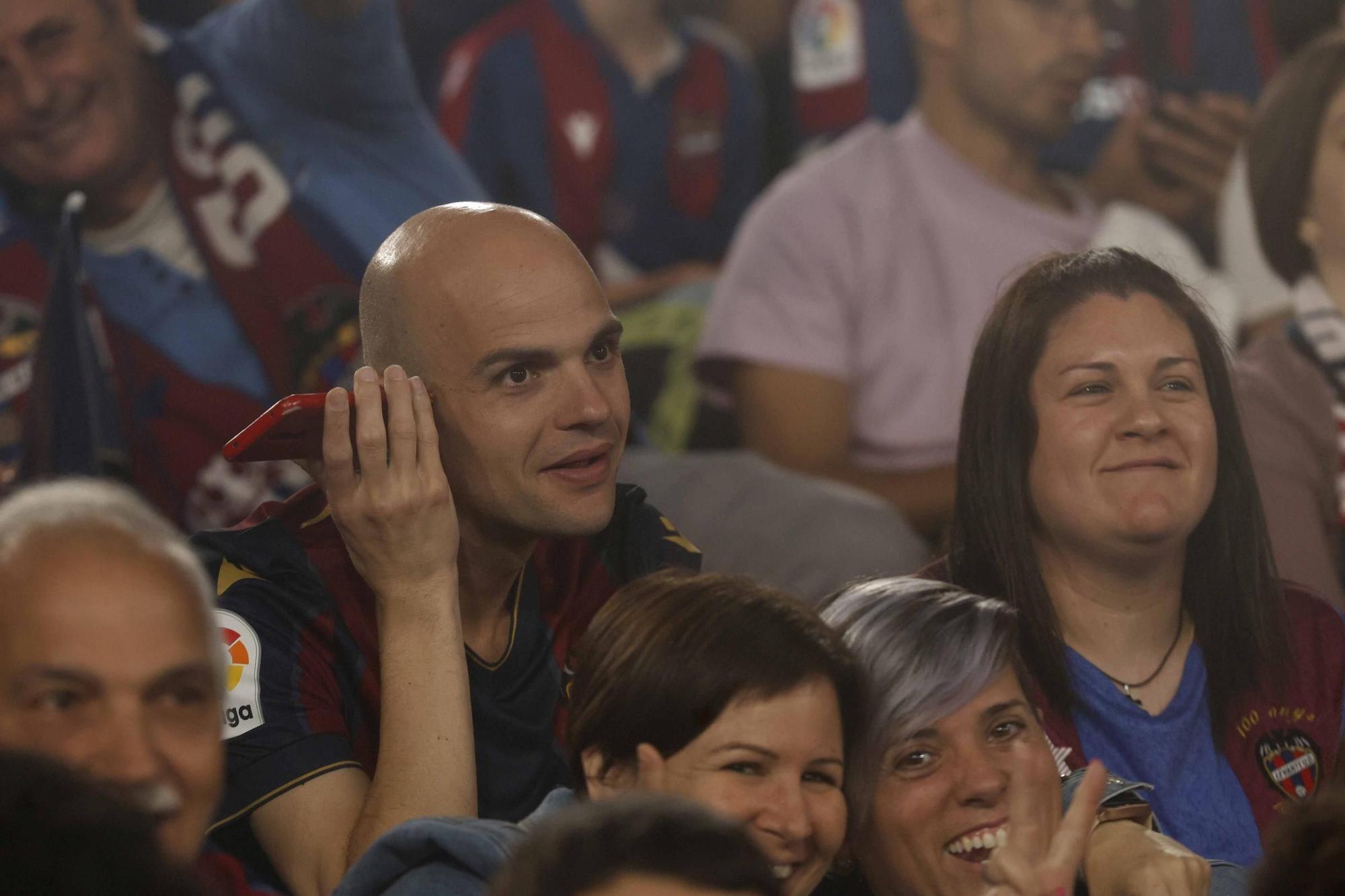 Partido Levante UD - Real Oviedo en imágenes