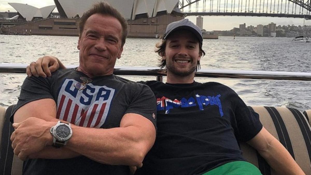 Arnold Schwarzenegger y su hijo