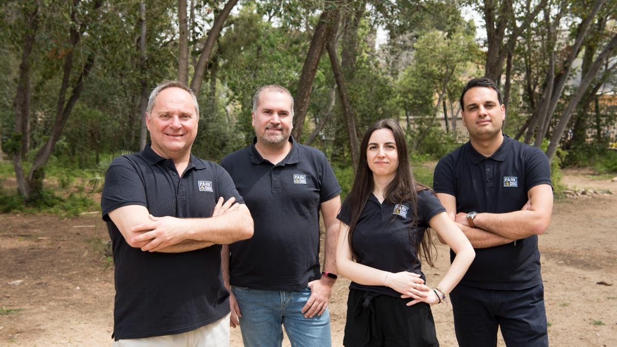 De izquiera a derecha, Carlo Castellano (CEO y fundador), Benjamí Solé (Project Manager), Irene Navarro (Responsable de Marketing y Comunicación) y Danilo Francesca (COO).