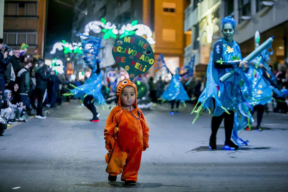 Búscate en las fotos del Carnaval en Benidorm