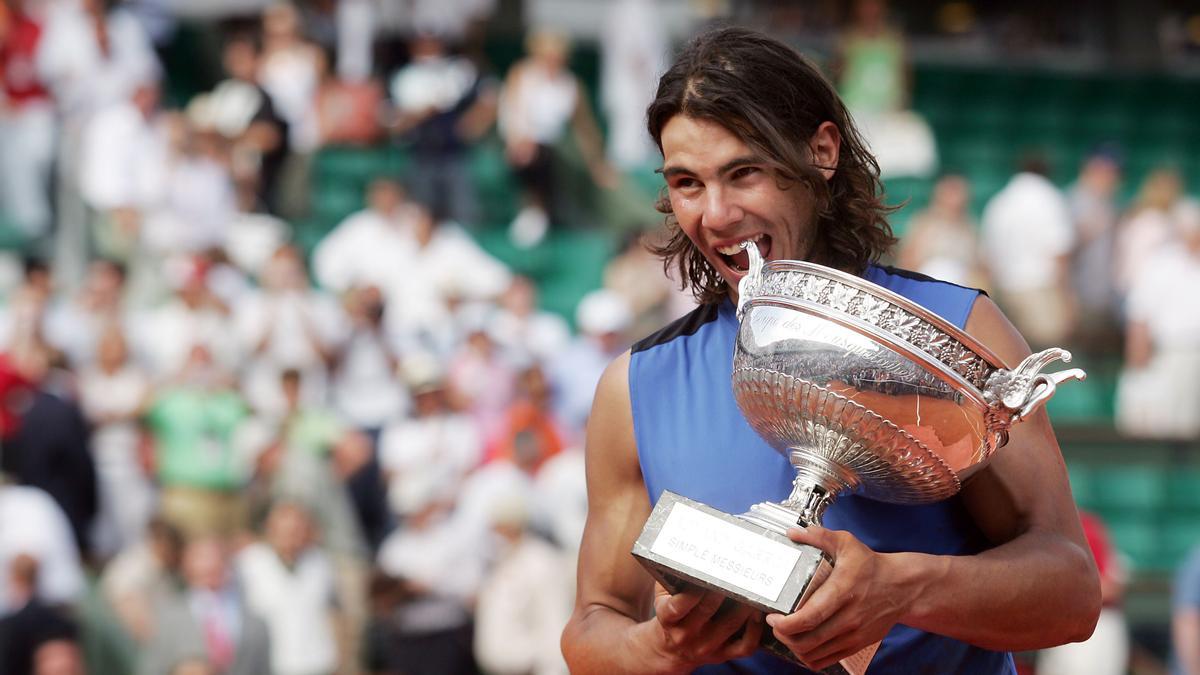 Rafa Nadal sujeta su segundo Roland Garros consecutivo en 2006